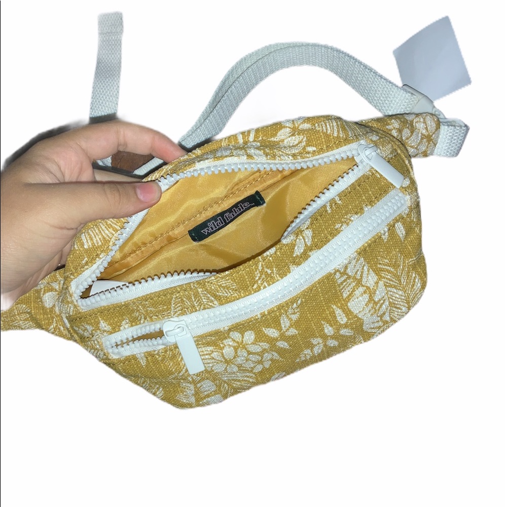 Wild Fable Fanny Pack - Picture 3 of 4